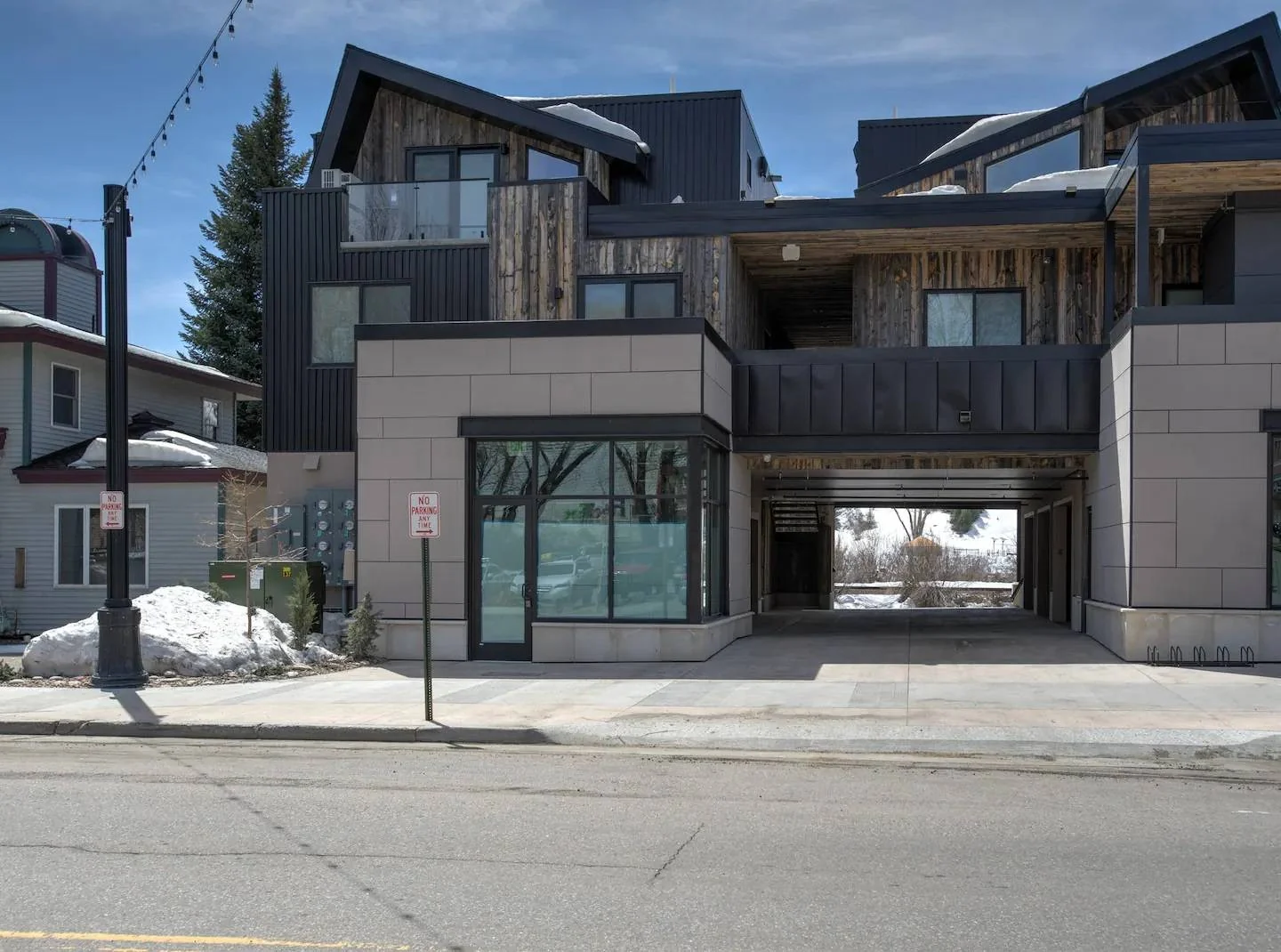 Irontown Modular Yampa Street Townhomes completed project exterior